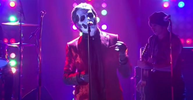 Papa Emeritus IV z Ghost, wykonał numer The Rolling Stones
