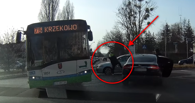 Awantura na rondzie w Szczecinie