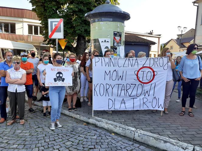 Mieszkańcy Doliny Popradu protestują, bo nie chcą u siebie TIR-ów