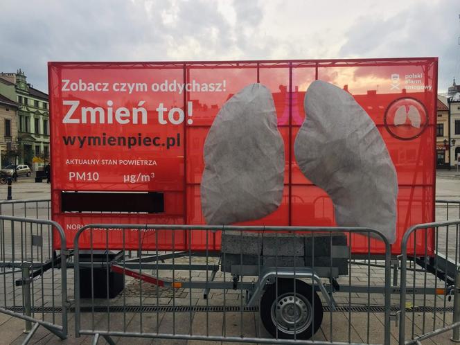 Sztuczne płuca w ramach akcji Zobacz czym oddychasz