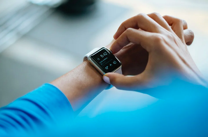 smartwatch / zdjęcie ilustracyjne