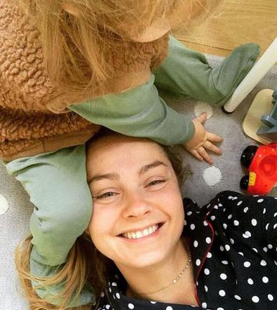 Przyjaciółki: Małgorzata Socha (Inga) z synem