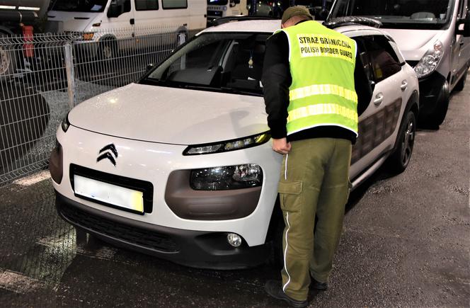 Citroen C4 Cactus odzyskany przez funkcjonariuszy Straży Granicznej