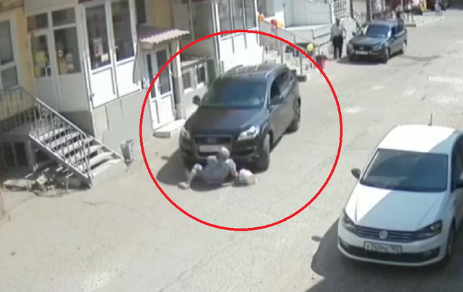 Przejechała SUV-em po emerytce! Przerażający wypadek został uchwycony na NAGRANIU