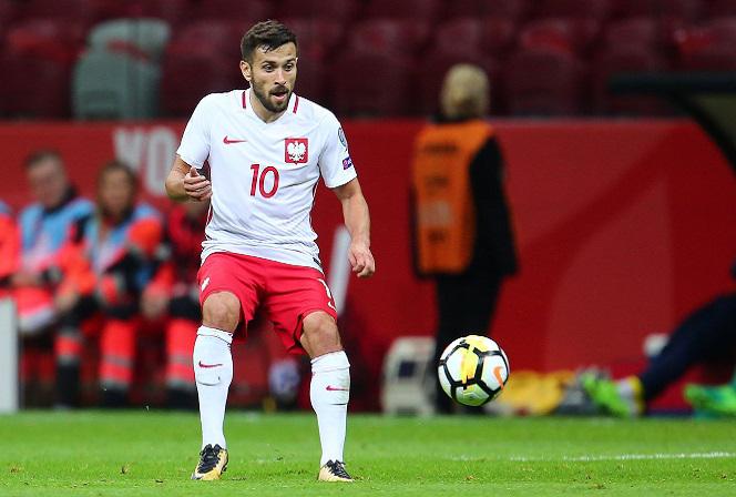 Maciej Makuszewski - kontuzja piłkarza, któremu pomaga Agnieszka Chylińska
