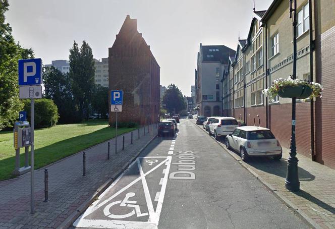 Kołobrzeg. Zagraniczni turyści nie płacą za parkowanie. Są winni miastu ponad 300 tys. zł!