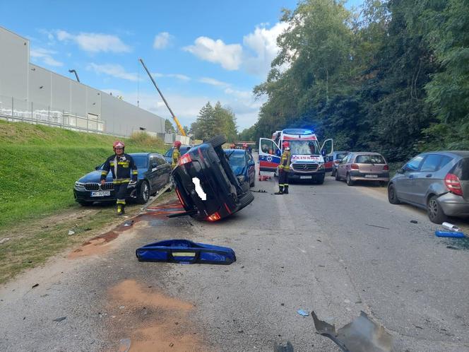 Karambol na terenie SSE Starachowice
