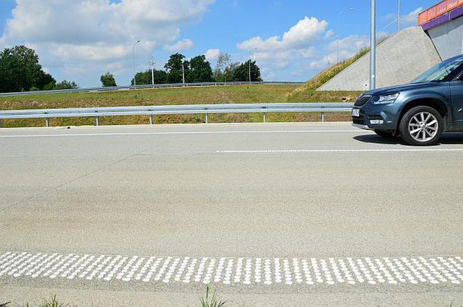 Droga z nawierzchnią betonową