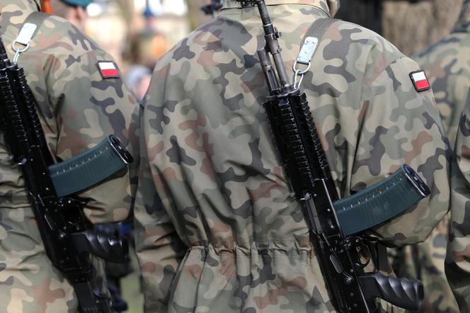 Jarocin: żołnierze na kwarantannie, u jednego z nich wykryto koronawirusa