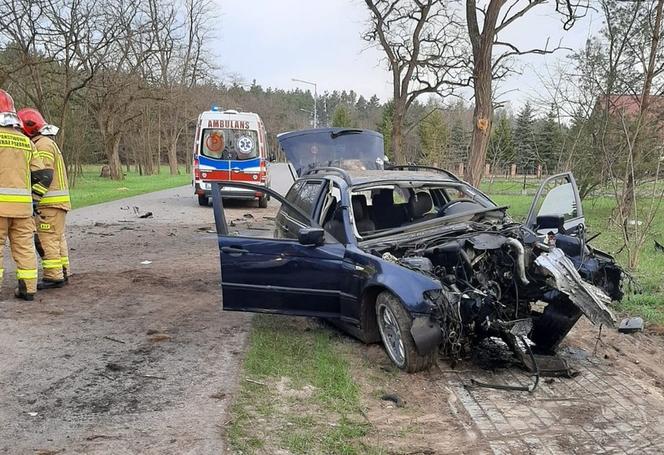 Wypadek BMW w Dylach