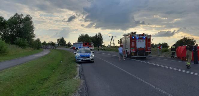 Kleszczów: Motocyklista zderzył się ze słupem. Zginął na miejscu