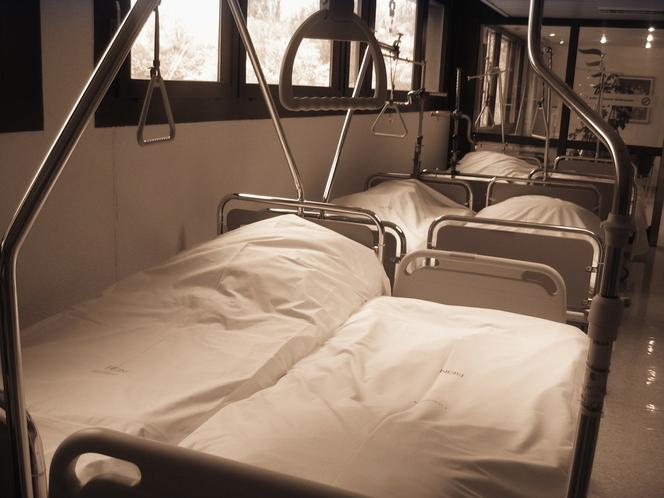 Grudziądz: W szpitalu koordynacyjnym zajętych 231 na 485 łóżek covidowych