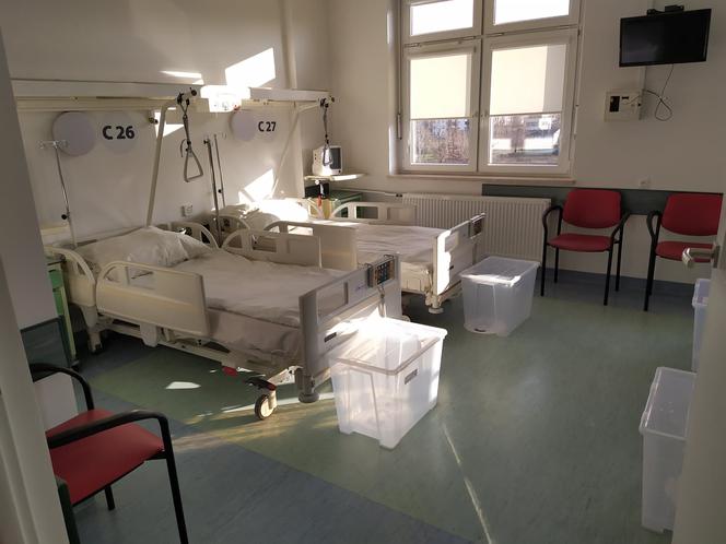 Tak wygląda jedna z sal dla pacjentów covidowych w Szpitalu Tymczasowym w Siedlcach