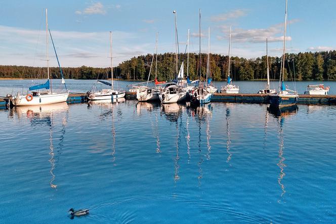 Jezioro Nidzkie Marina Pod Dębem