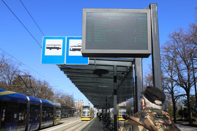 Węzeł przesiadkowy w Toruniu. Tu staną pierwsze biletomaty