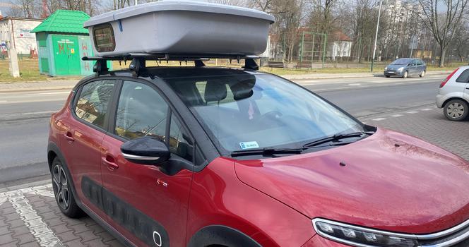 Kraków pójdzie w ślady Warszawy? Testują automatyczne kontrole w strefie płatnego parkowania