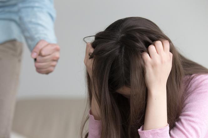przemoc, molestowanie