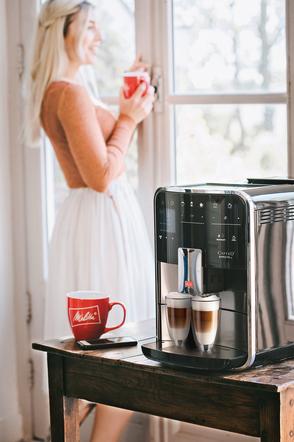 Wysokociśnieniowy ekspres Barista TS Smart marki Melitta z automatycznym spieniaczem do mleka