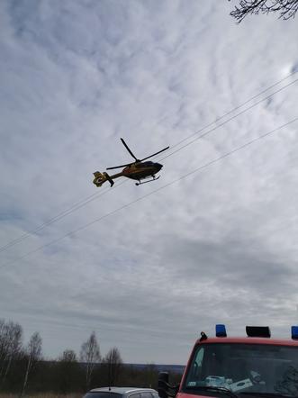 Trzeci dzień, trzecie lądowanie śmigłowca LPR. Tym razem zasłabł traktorzysta