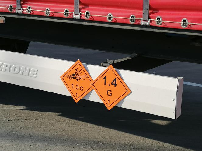 25 ton fajerwerków wiózł bez zabezpieczenia! ITD zatrzymało transport wybuchowych ładunków