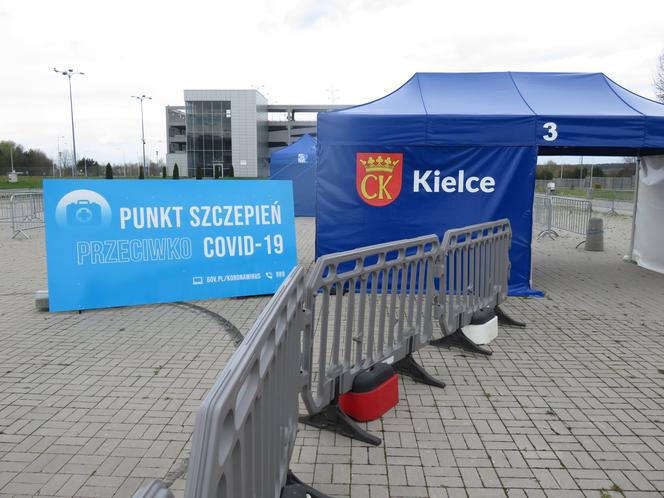 Kielce: Rusza punkt szczepień drive-thru. Bez wychodzenia z auta!