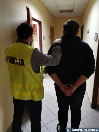 CYBER-ZBOCZENIEC złapany! Miał dziecięcą pornografię na komputerze!