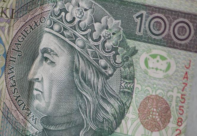 100 złotych_stówka_banknot_pieniądze