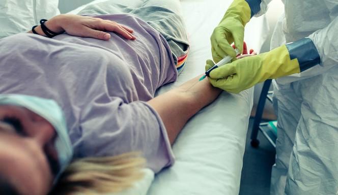 Nowa mutacja koronawirusa już w Czechach. Jest szybsza i groźniejsza?