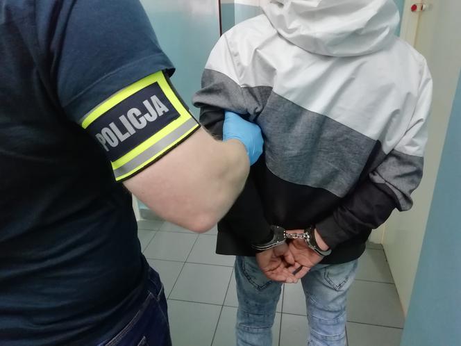 Bełchatów: Kobieta uciekała oknem, kiedy perfidni bracia bliźniacy dokonali włamania. Są już w rękach policji.