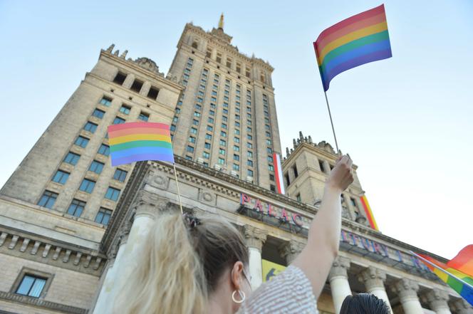 Hostel interwencyjny dla osób LGBT w Warszawie. Wiemy, kiedy ruszy. Warszawa dla wszystkich