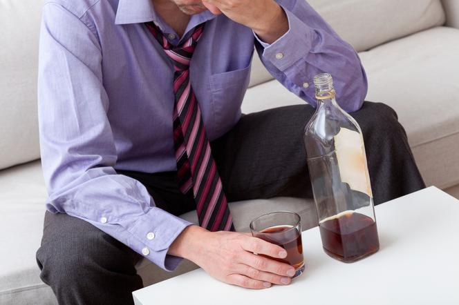 Alkoholizm: kto w Polsce pije najwięcej?