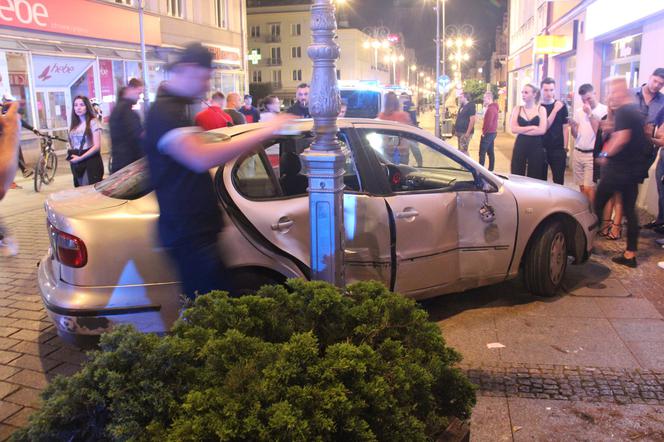 Po pijackim rajdzie przez Sienkiewkę. Mają BAT na szalonych kierowców?