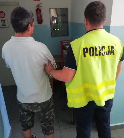 Bełchatów: O dwóch takich co ukradli… czekolady! Straty są naprawdę spore!