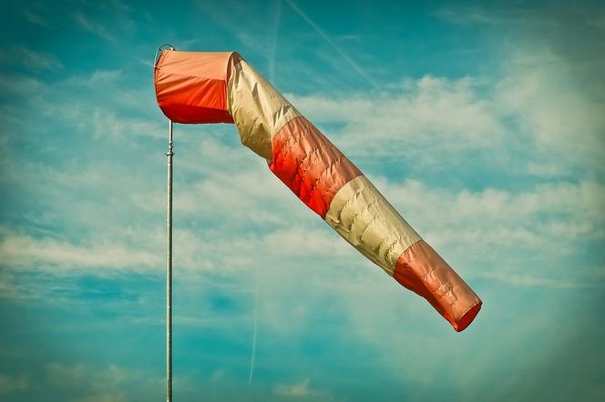 WICHURY do 80 km/h atakują Toruń! Jest ostrzeżenie IMGW i TCZK 22.04.2021