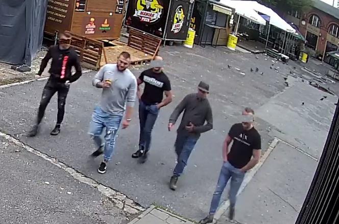ŁÓDŹ: Szukali zaczepki na OFF Piotrkowska, znaleźli kozła ofiarnego. WIDZIELIŚCIE ICH?