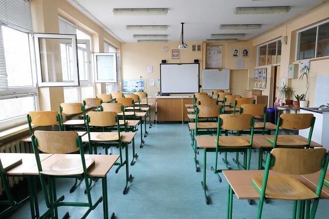 Zawiercie: Nie żyje Kamil Pietrzyk. Młody nauczyciel SP5 był zakażony koronawirusem!