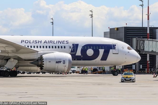 LOT Boeing 787 Dreamliner