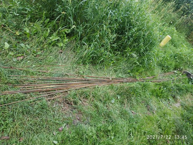 Ukradli pręty zbrojeniowe z budowy. Zapomnieli o jednej rzeczy
