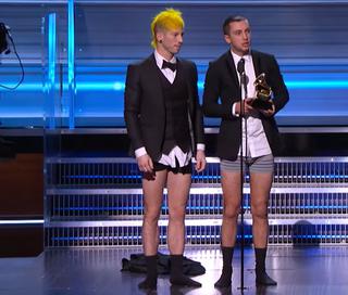Twenty One Pilots na Grammy 2017 - odebrali nagrody bez spodni!