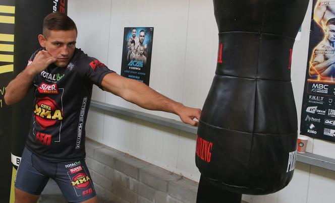 Andrzej Grzebyk, Szkoła Wojowników MMA
