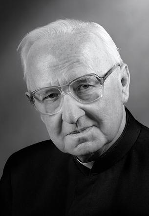 Ksiądz Mieczysław Stebart