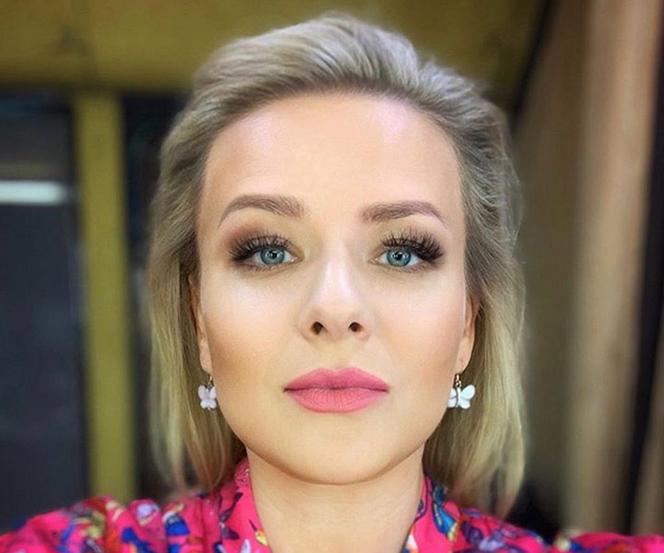 Pierwsza miłość. Aneta Zając jako Dominika, sobotwór Marysi