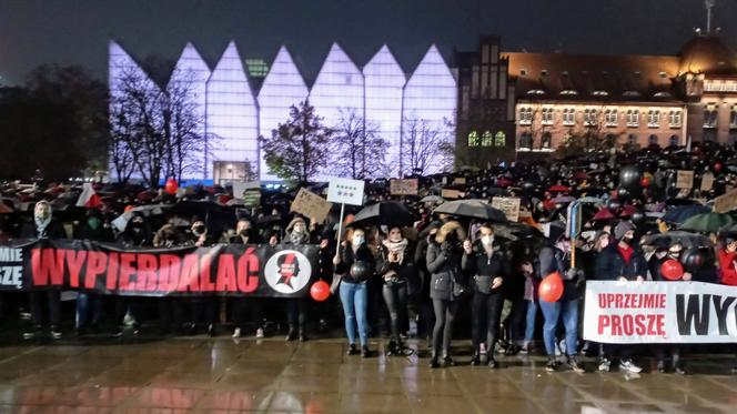 Protest kobiet w Szczecinie - 30.10.2020