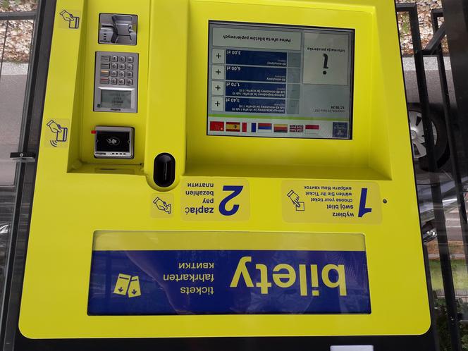 Toruń ma stacjonarne biletomaty. Pasażerowie zadowoleni