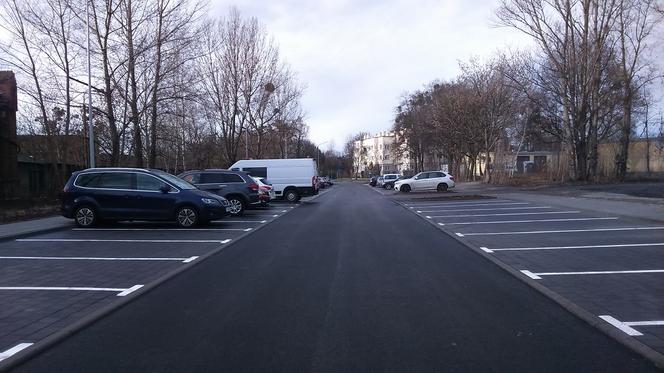 Parking przy ul. Gregorkiewicza w Toruniu