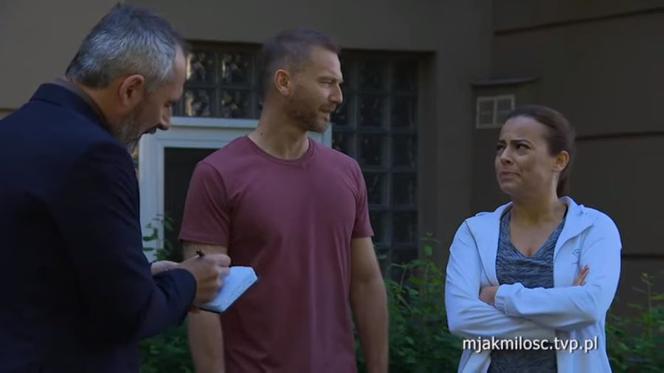 M jak miłość. Werner (Jacek Kopczyński), Budzyński (Krystian Wieczorek), Magda (Anna Mucha)