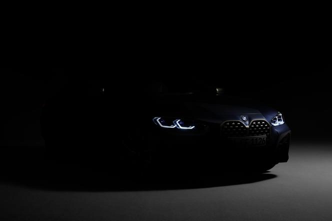 Nowe BMW serii 4 Coupe zadebiutuje lada moment! Producent nie zrezygnował z pionowego grilla