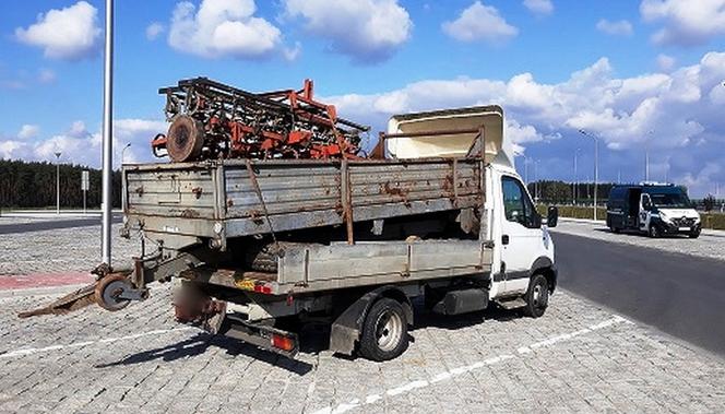 Jechał z przyczepą na przyczepie