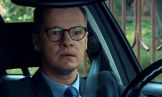 M jak miłość po wakacjach 2020. Piotrek przyłapany na pocałunku za kierownicą! Kto z nim będzie?