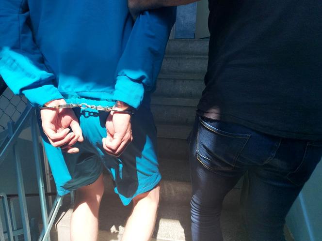 Bełchatów: Pacjent szpitala wpadł w totalną FURIĘ! W ruch poszły pięści. Totalna DEMOLKA!
